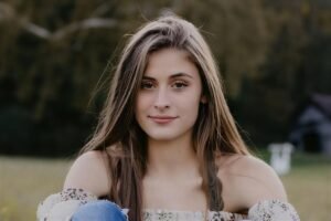 Who is Emma Weekley? Biography, Age, Height, Boyfriend, Career, Net Worth & More