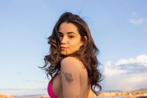 Who Is Jameliz Benitez Smith? Wiki, Age, Height & Career: How “Jelly Bean Brains” Built a Viral Online Following